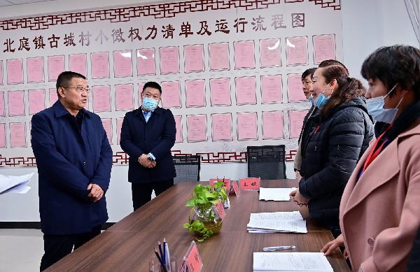 宋海山同志在吉木萨尔县调研督导