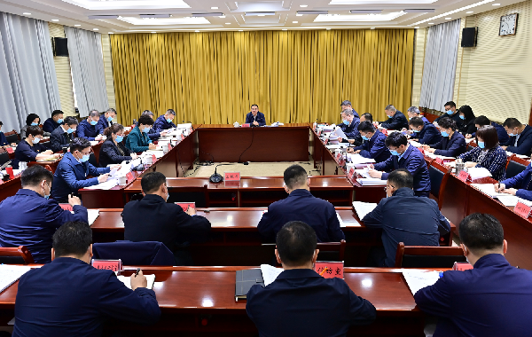 自治州纪委召开常委（扩大）会议