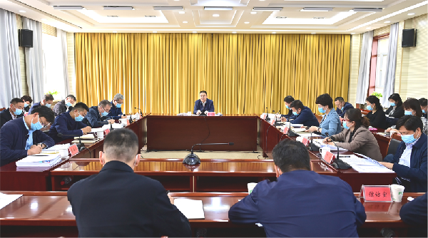 自治州纪委召开常委（扩大）会议  暨理论学习中心组集中学习   